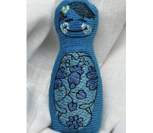 ADVENTSKALENDER 19. Dezember - Stickserie ITH - Anhänger Matroschka